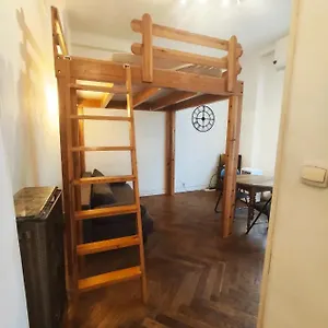  Apartment Centre Medecin France