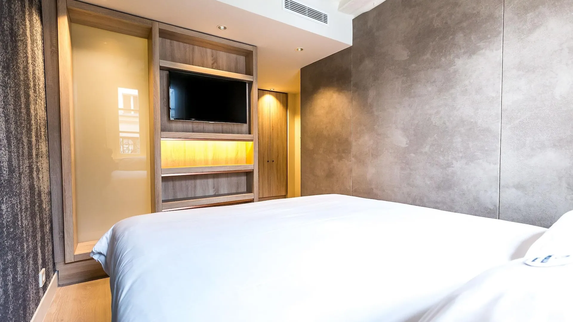 Hotel De Lille - Saint-Germain Des Pres Paris 4*,